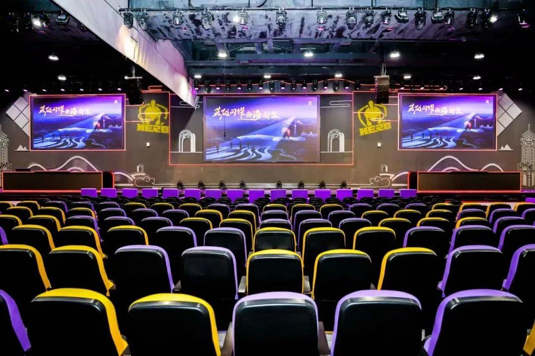 动作利落 动作利落