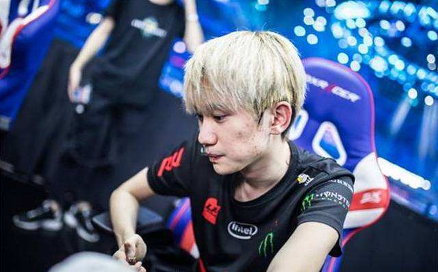 艾顿顺下接 艾顿顺下接